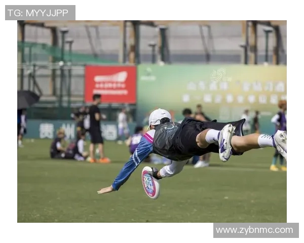 飞盘热潮席卷深圳:探索飞盘队的力量与变革之路 飞盘热潮席卷深圳:探索飞盘队的力量与变革之路