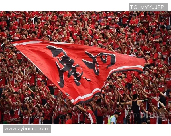 广州篮球队重塑辉煌之路:从低谷到杯赛新生的奋斗历程 广州篮球队重塑辉煌之路:从低谷到杯赛新生的奋斗历程